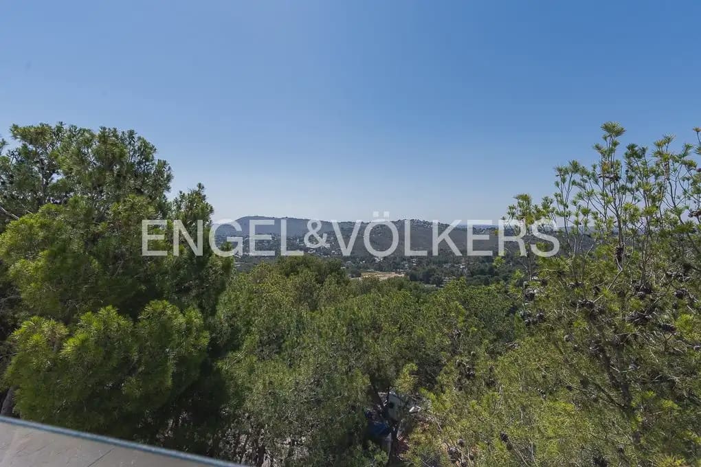 5 soveværelse Villa til leje i Chiva med swimmingpool garage - € 4.500 (Ref: 9898120)