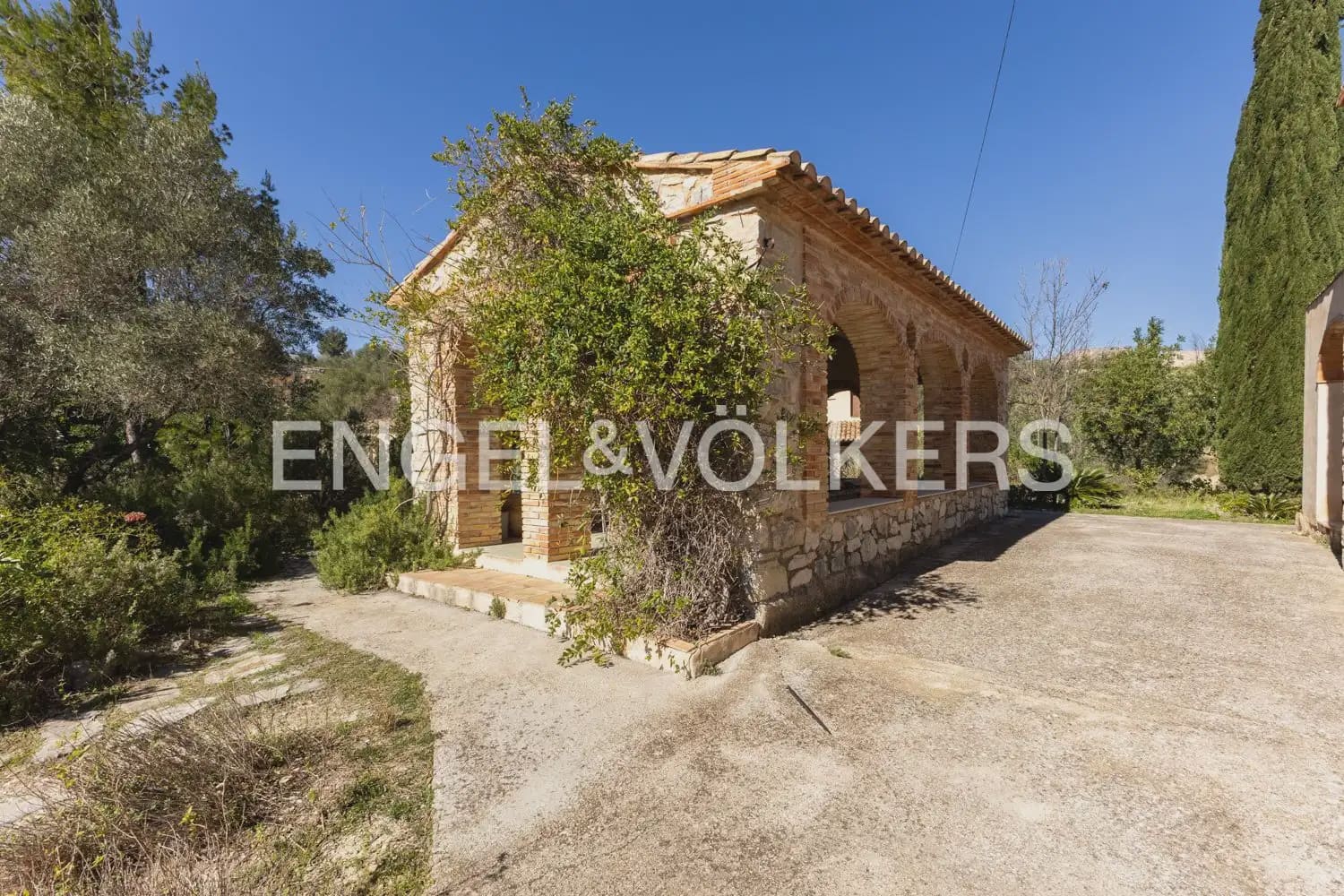 10 bedroom Finca/Country House for sale in Vall de Laguart with pool garage - € 1,300,000 (Ref: 9898121)