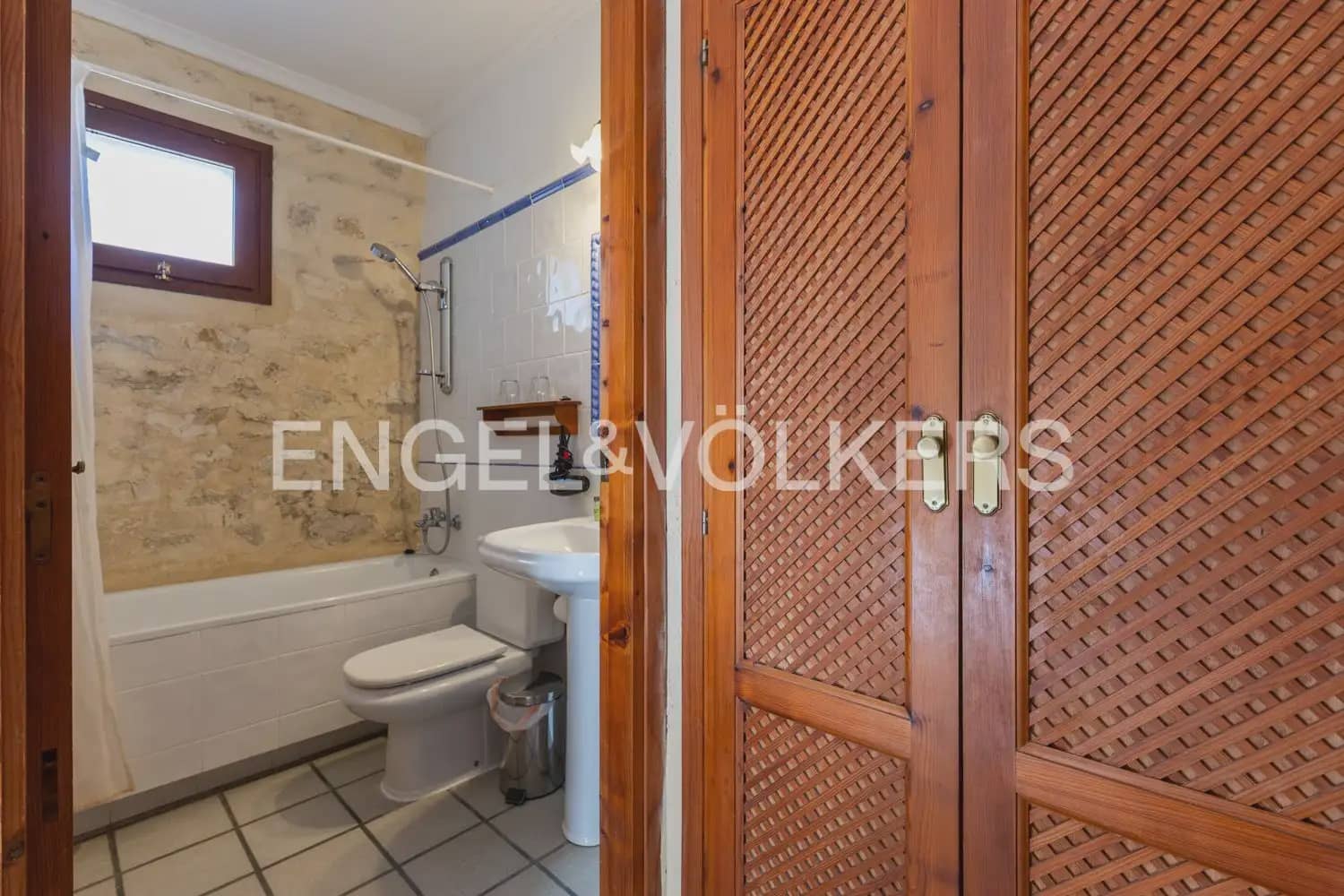10 bedroom Finca/Country House for sale in Vall de Laguart with pool garage - € 1,300,000 (Ref: 9898121)