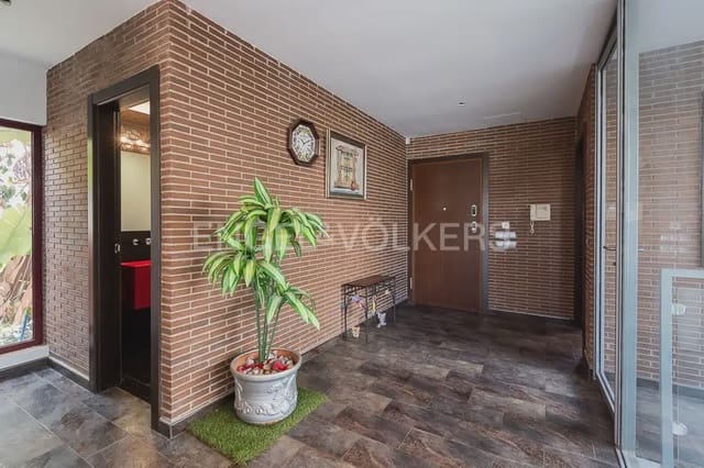4 bedroom Villa for rent in La Cañada, Paterna with pool garage - € 3,500 (Ref: 9898123)