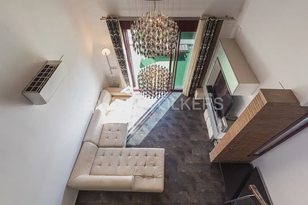 4 bedroom Villa for rent in Paterna with pool garage - € 3,500 (Ref: 9898123)