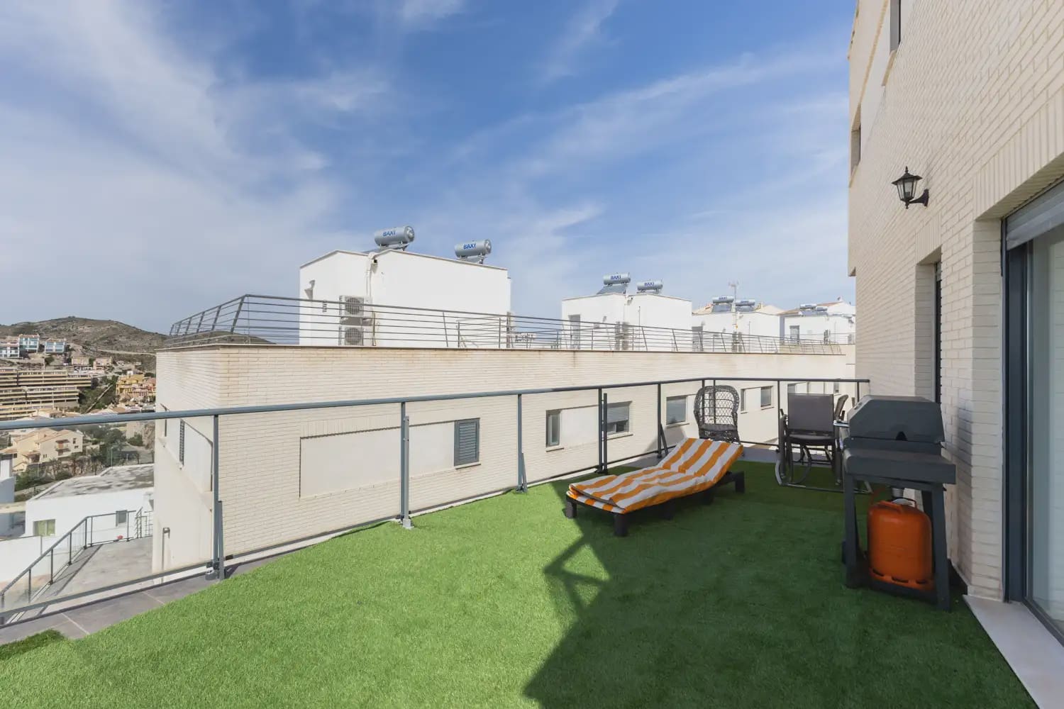 3 slaapkamer Villa te koop in Cullera met zwembad garage - € 500.000 (Ref: 9898124)