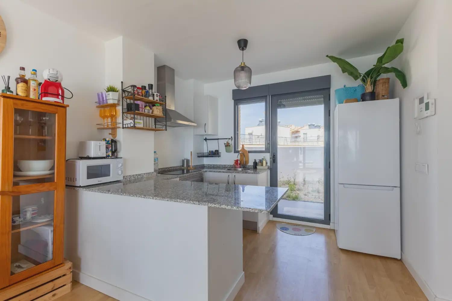 3 slaapkamer Villa te koop in Cullera met zwembad garage - € 500.000 (Ref: 9898124)