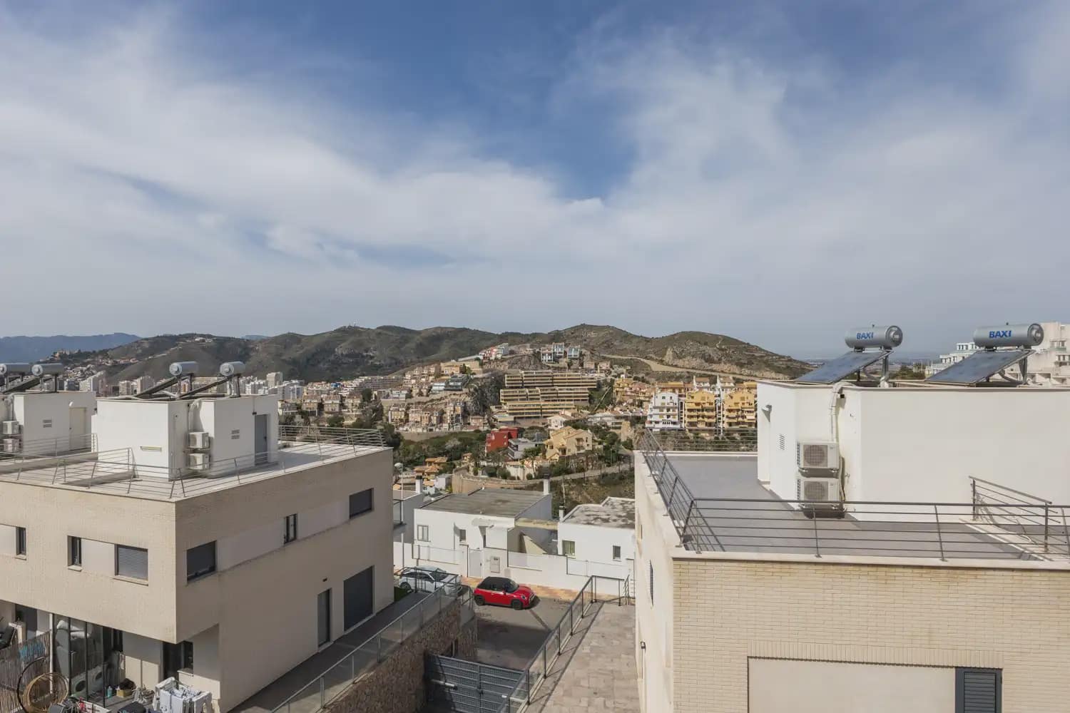 3 slaapkamer Villa te koop in Cullera met zwembad garage - € 500.000 (Ref: 9898124)