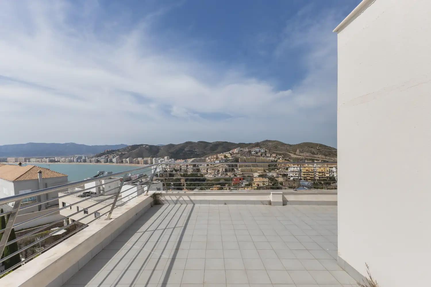 3 slaapkamer Villa te koop in Cullera met zwembad garage - € 500.000 (Ref: 9898124)