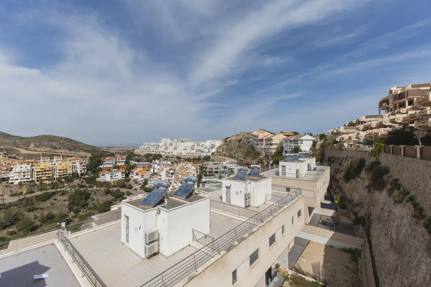 3 slaapkamer Villa te koop in Cullera met zwembad garage - € 500.000 (Ref: 9898124)