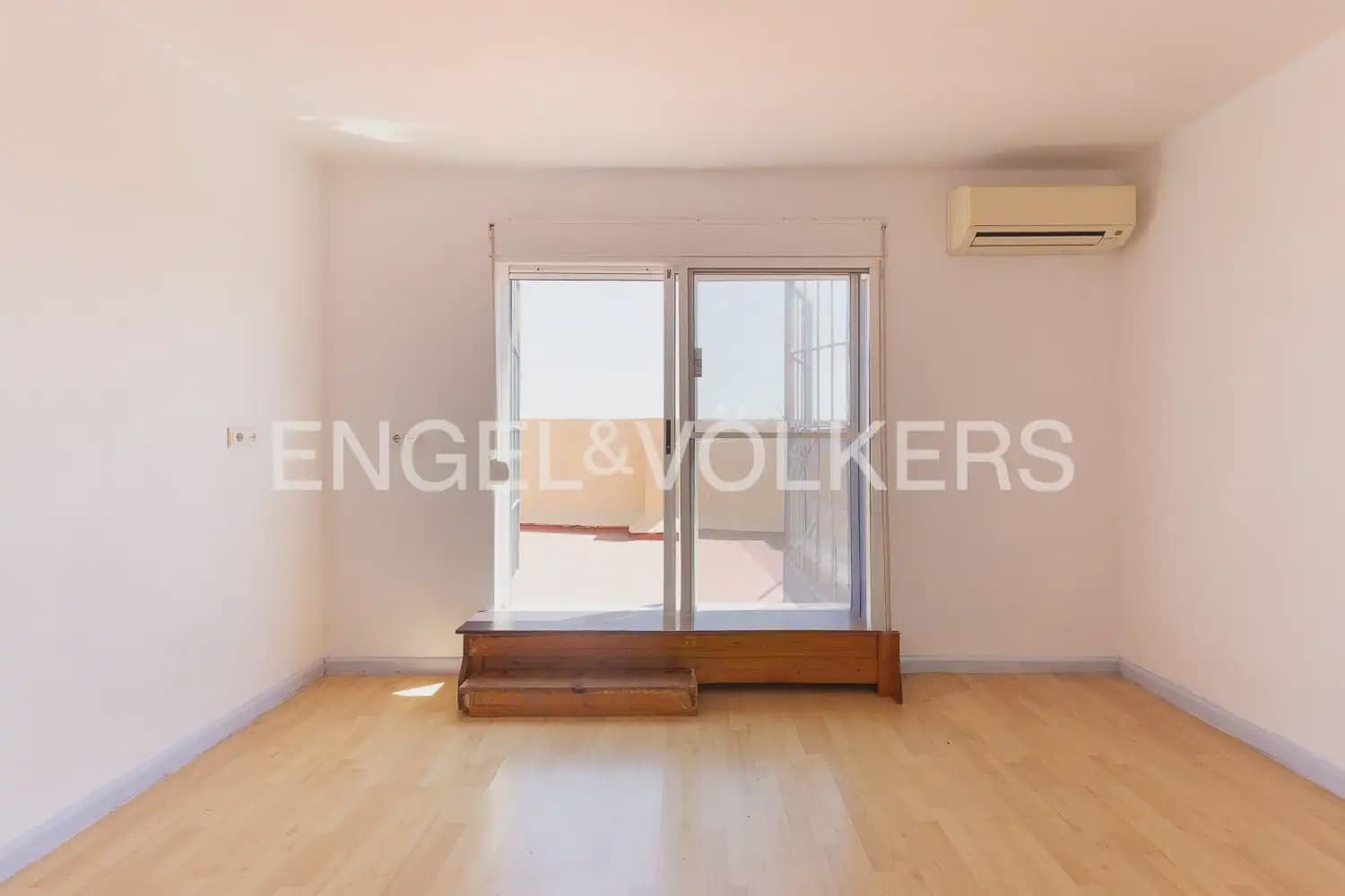 2 Zimmer Penthouse zu verkaufen in Valencia Stadt - 545.000 € (Ref: 9898125)