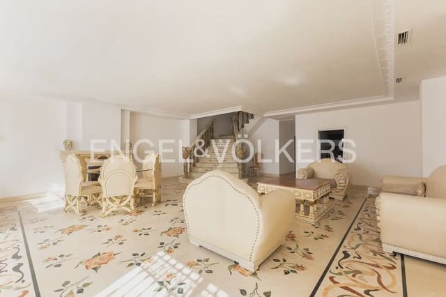 4 bedroom Semi-detached Villa for sale in Natzaret, Valencia city - € 820,000 (Ref: 9898127)