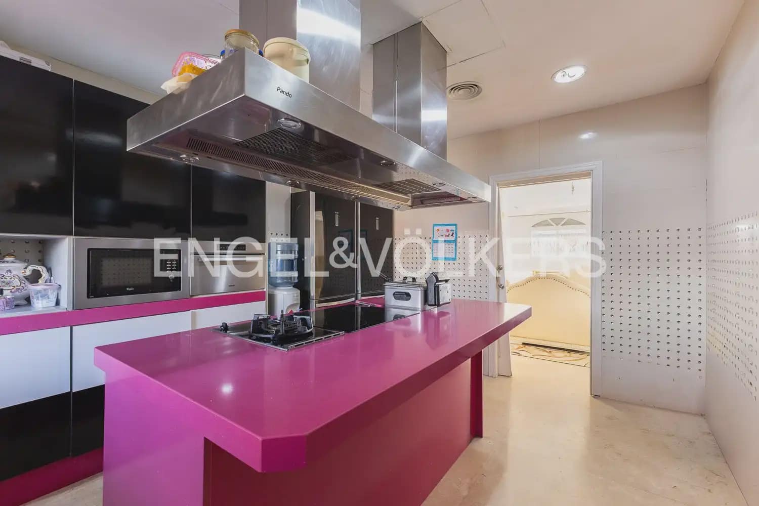 4 makuuhuone Paritalo myytävänä paikassa Valencia kaupunki - 820 000 € (Ref: 9898127)