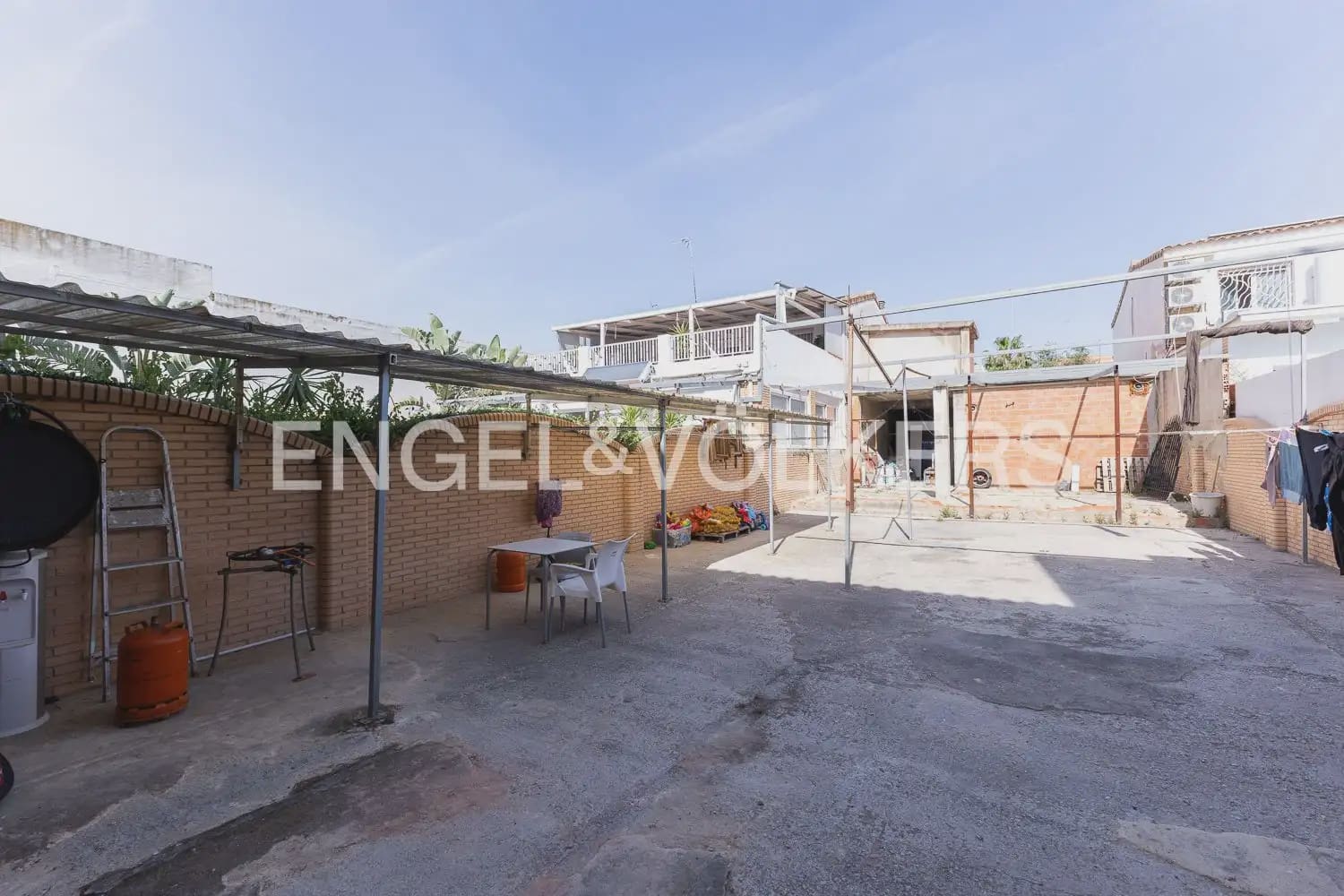 4 makuuhuone Paritalo myytävänä paikassa Valencia kaupunki - 820 000 € (Ref: 9898127)
