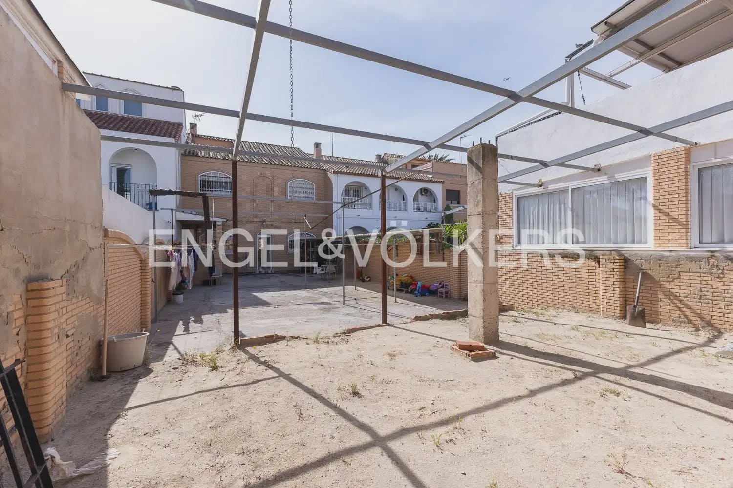 4 makuuhuone Paritalo myytävänä paikassa Valencia kaupunki - 820 000 € (Ref: 9898127)