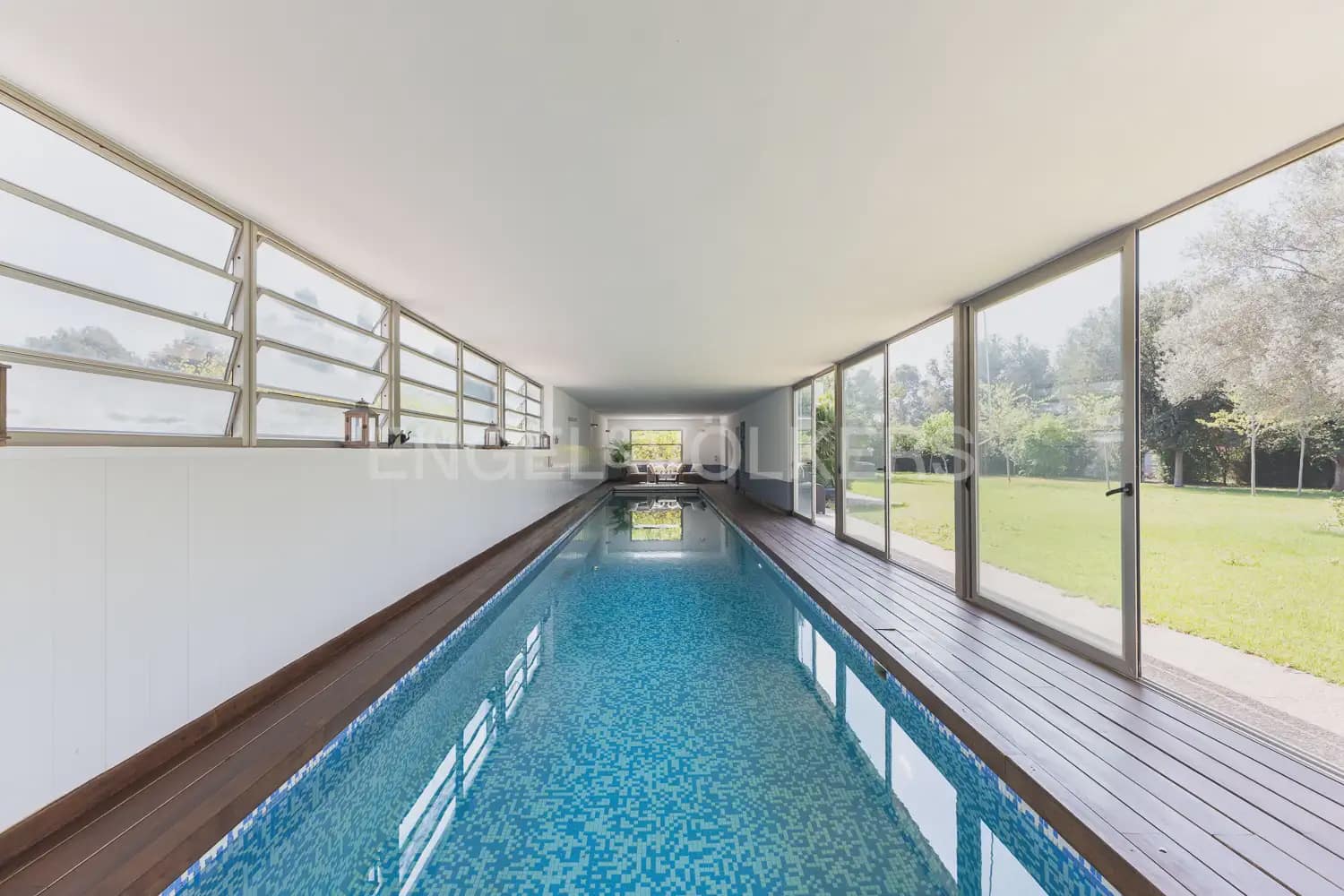 5 bedroom Villa for rent in Olocau with pool garage - € 4,000 (Ref: 9898128)
