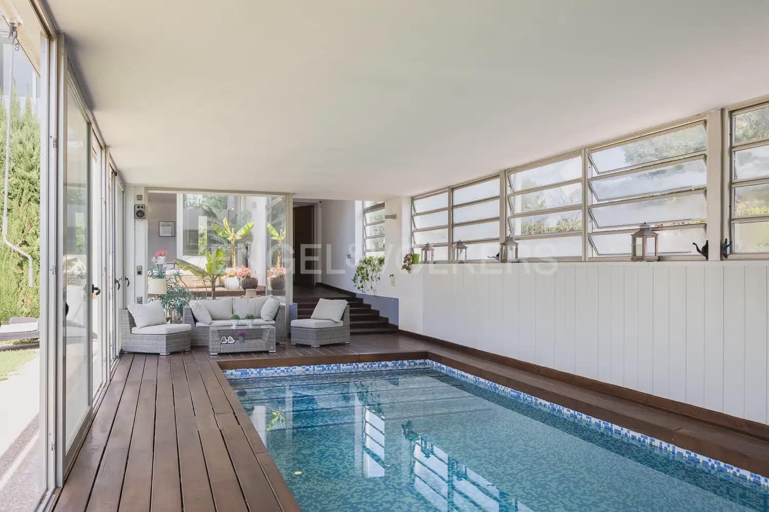 5 bedroom Villa for rent in Olocau with pool garage - € 4,000 (Ref: 9898128)