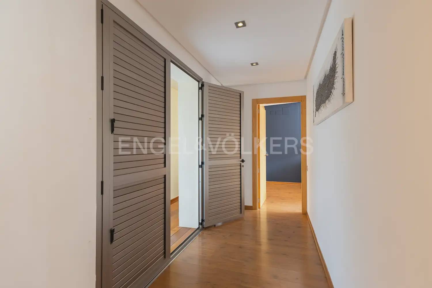 5 bedroom Villa for rent in Olocau with pool garage - € 4,000 (Ref: 9898128)