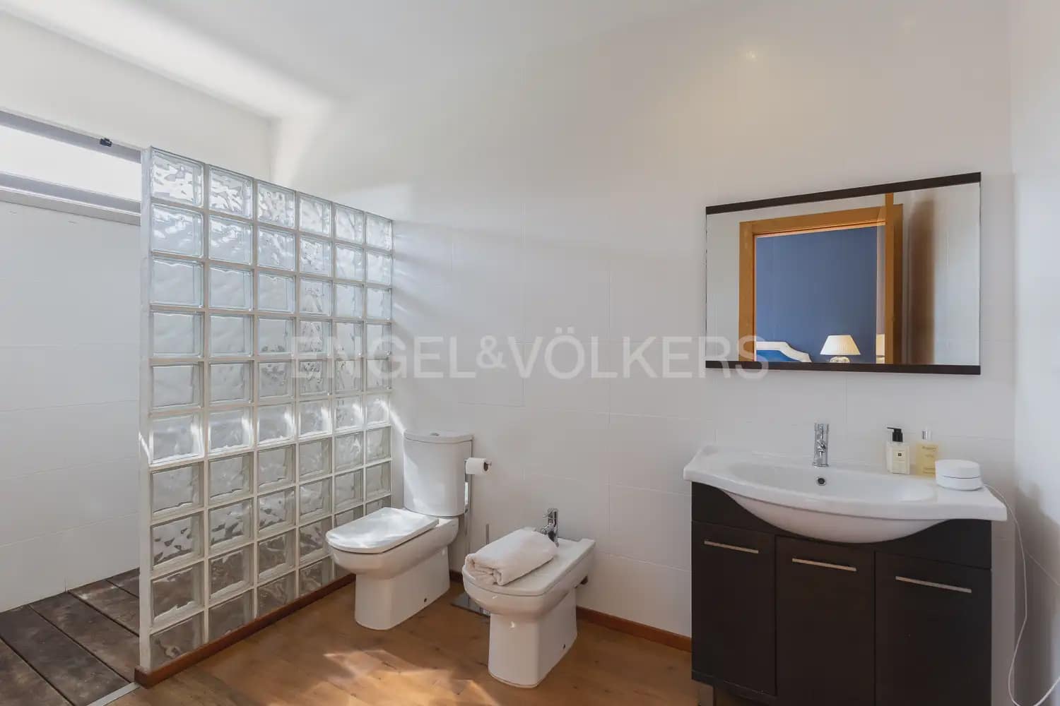 5 bedroom Villa for rent in Olocau with pool garage - € 4,000 (Ref: 9898128)