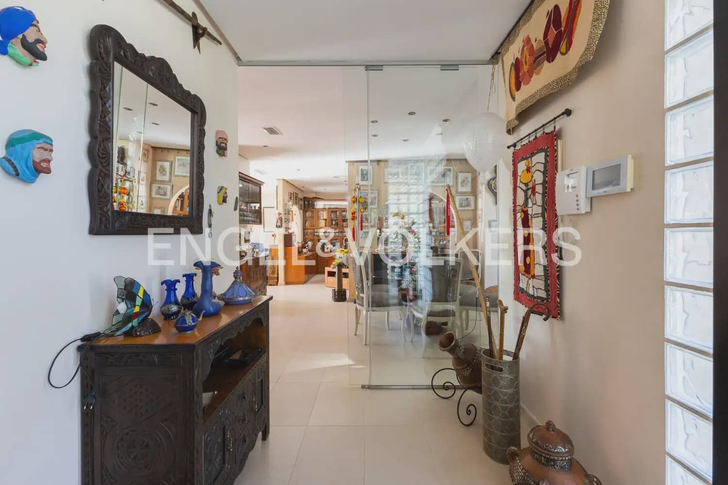 4 bedroom Villa for sale in Gilet with pool garage - € 699,000 (Ref: 9898129)