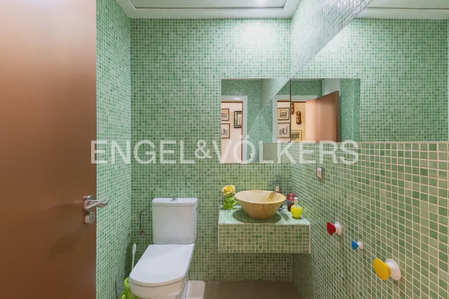 4 bedroom Villa for sale in Gilet with pool garage - € 699,000 (Ref: 9898129)