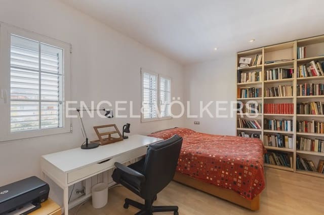 5 quarto Moradia em Banda para venda em Alboraya / Alboraia com garagem - 695 000 € (Ref: 9898130)