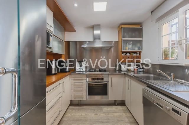 5 quarto Moradia em Banda para venda em Alboraya / Alboraia com garagem - 695 000 € (Ref: 9898130)