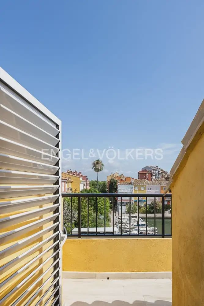 5 quarto Moradia em Banda para venda em Alboraya / Alboraia com garagem - 695 000 € (Ref: 9898130)
