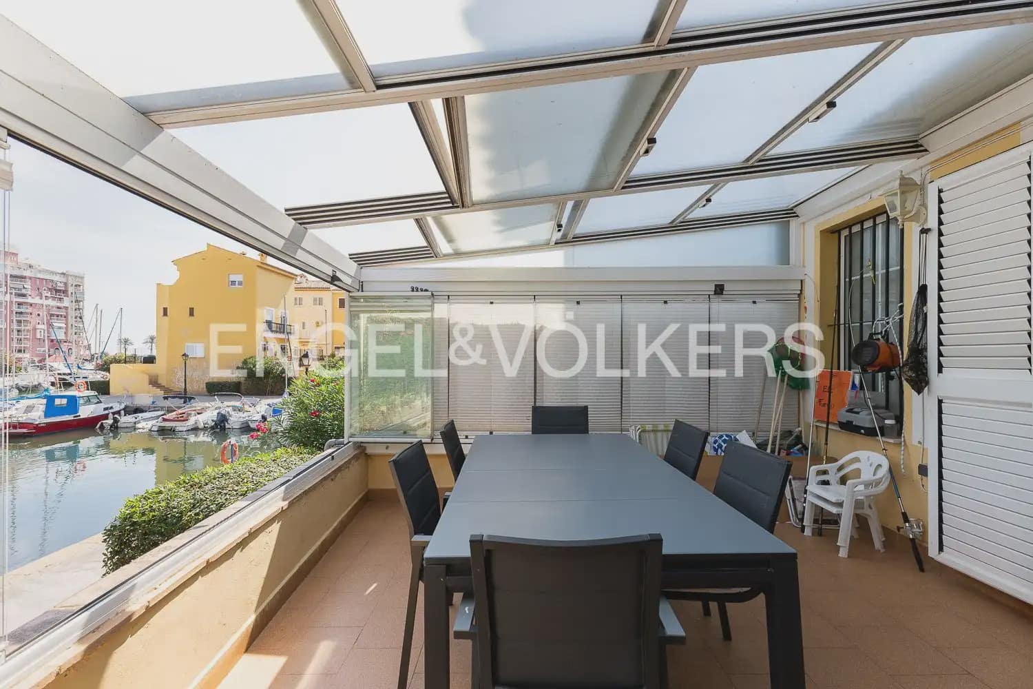 5 quarto Moradia em Banda para venda em Alboraya / Alboraia com garagem - 695 000 € (Ref: 9898130)