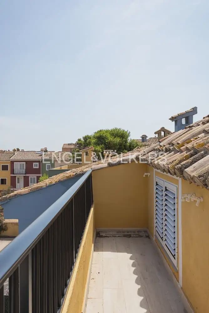 5 quarto Moradia em Banda para venda em Alboraya / Alboraia com garagem - 695 000 € (Ref: 9898130)