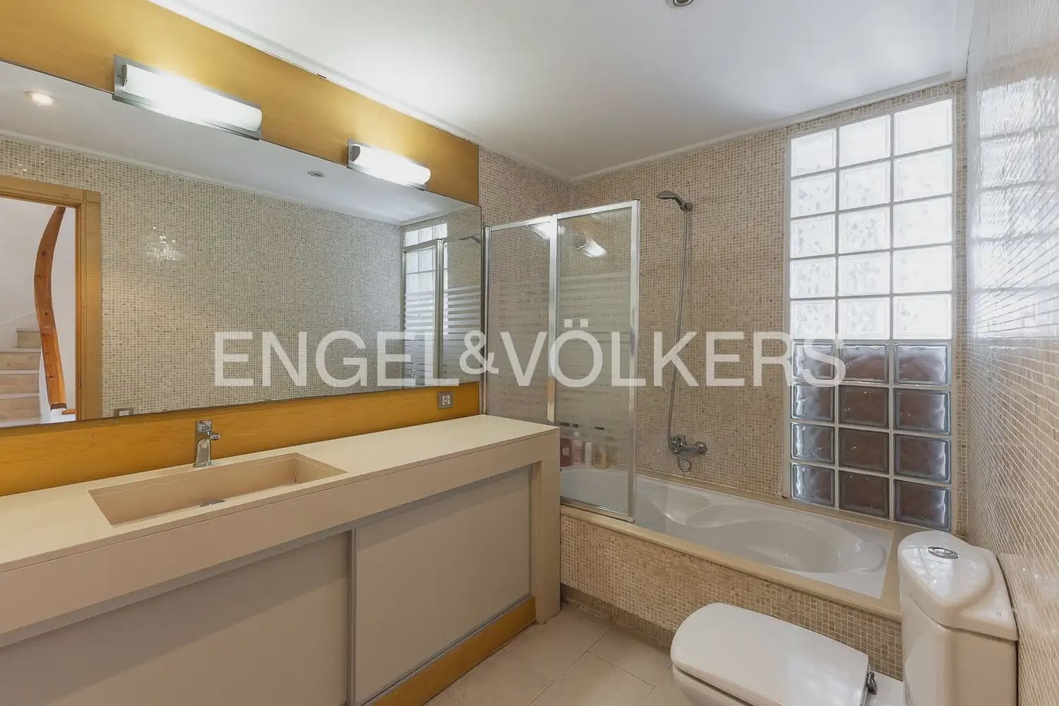 5 quarto Moradia em Banda para venda em Alboraya / Alboraia com garagem - 695 000 € (Ref: 9898130)