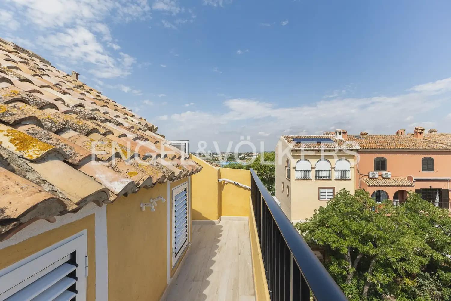 5 quarto Moradia em Banda para venda em Alboraya / Alboraia com garagem - 695 000 € (Ref: 9898130)