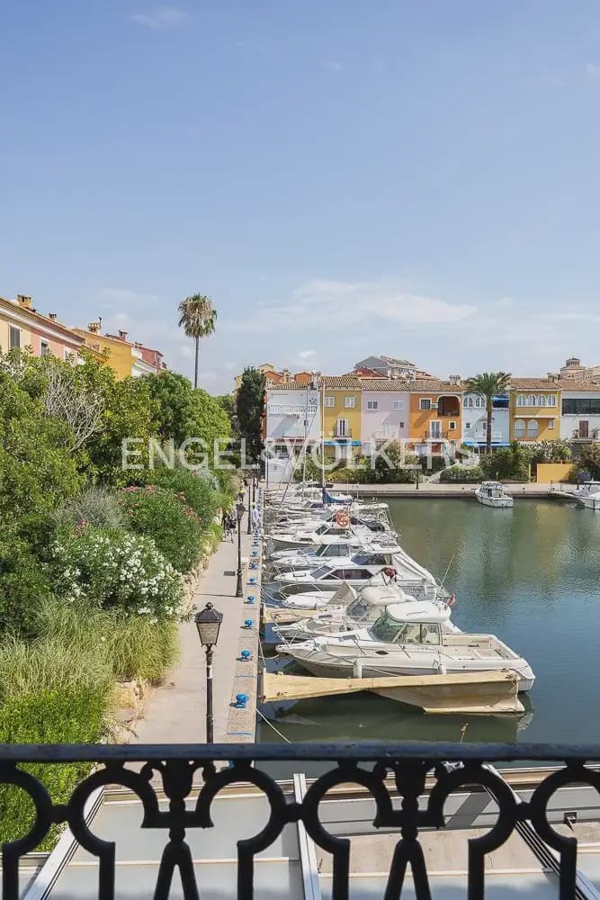 5 quarto Moradia em Banda para venda em Alboraya / Alboraia com garagem - 695 000 € (Ref: 9898130)