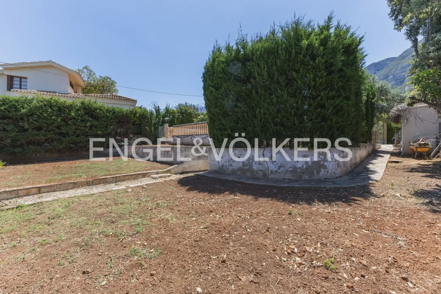 10 camera da letto Villa in vendita in Denia con piscina garage - 995.000 € (Rif: 9898131)