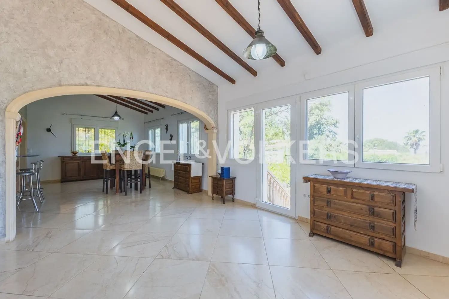 10 camera da letto Villa in vendita in Denia con piscina garage - 995.000 € (Rif: 9898131)