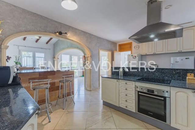10 camera da letto Villa in vendita in El Montgó, Dénia con piscina garage - 995.000 € (Rif: 9898131)