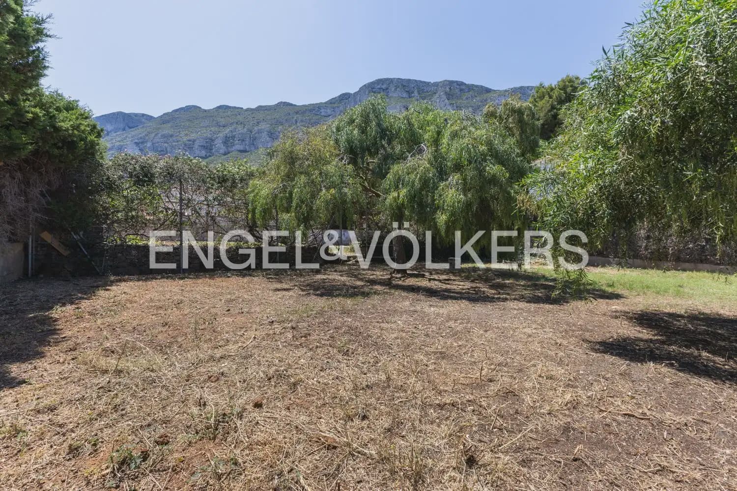 10 camera da letto Villa in vendita in Denia con piscina garage - 995.000 € (Rif: 9898131)
