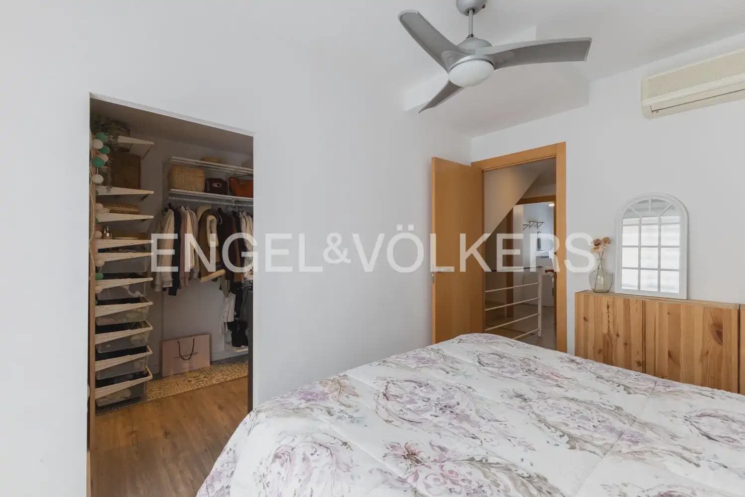 3 makuuhuone Rivitalo myytävänä paikassa Vila-real mukana uima-altaan 
autotalli - 265 000 € (Ref: 9898132)