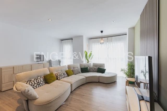 Adosado de 3 habitaciones en Vila-real en venta con piscina garaje - 265.000 € (Ref: 9898132)