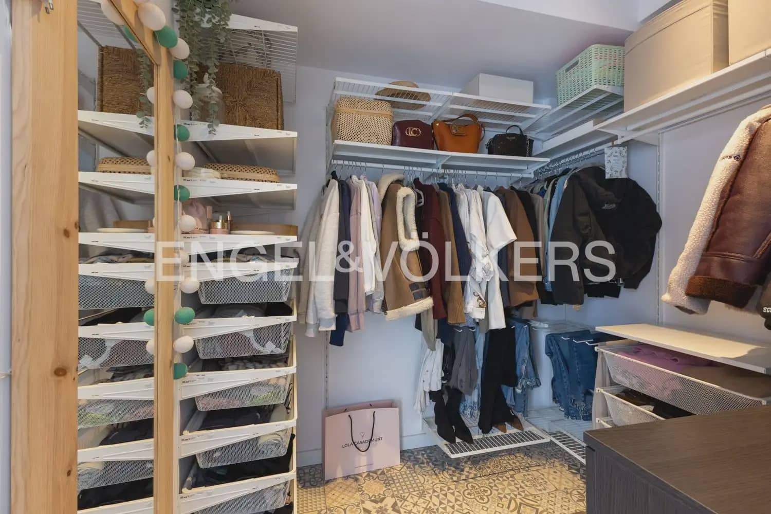 3 makuuhuone Rivitalo myytävänä paikassa Vila-real mukana uima-altaan 
autotalli - 265 000 € (Ref: 9898132)