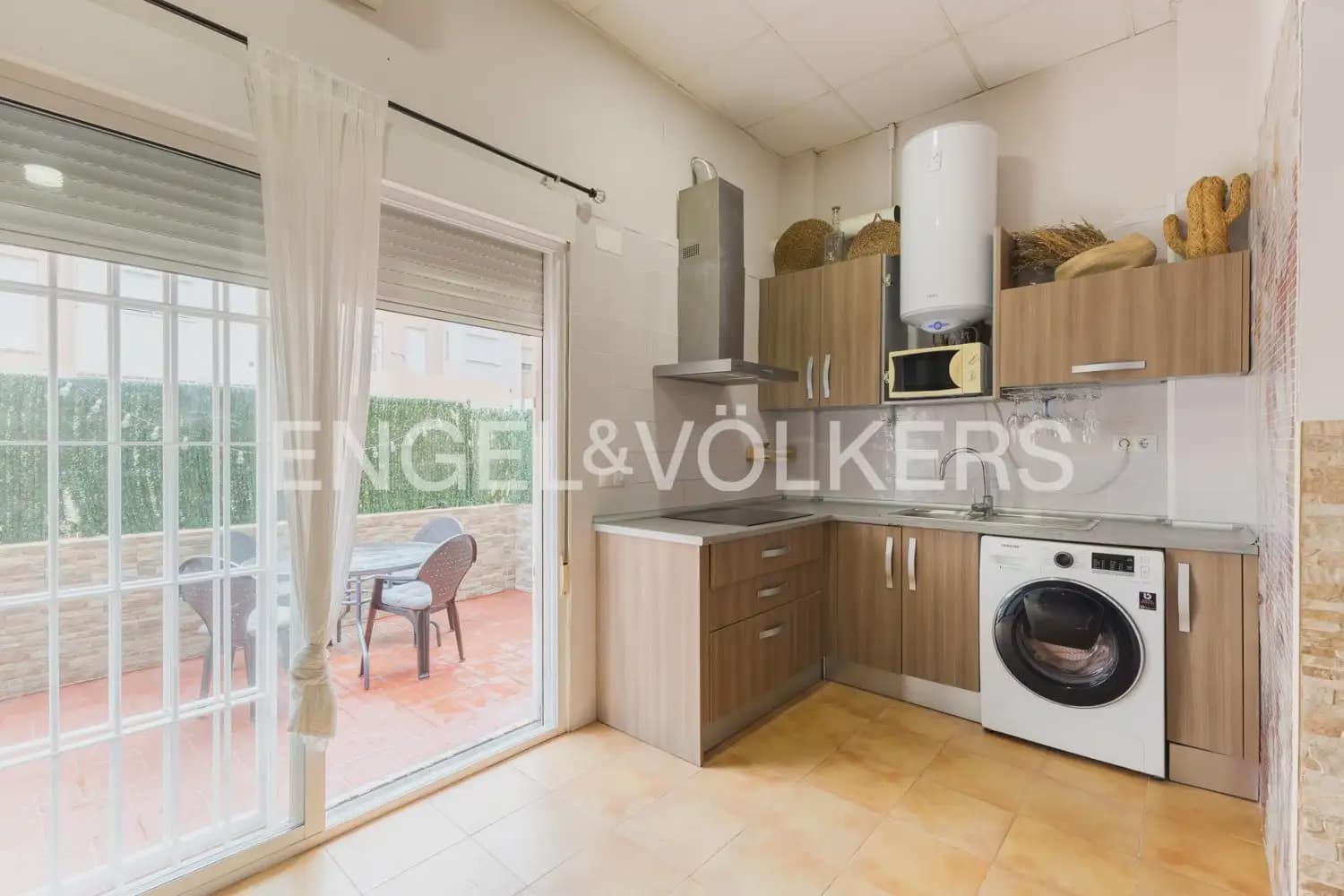 3 makuuhuone Rivitalo myytävänä paikassa Vila-real mukana uima-altaan 
autotalli - 265 000 € (Ref: 9898132)