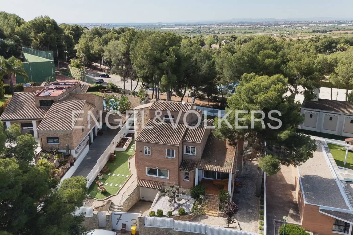 Chalet de 6 habitaciones en Puçol en venta con piscina garaje - 1.390.000 € (Ref: 9898133)