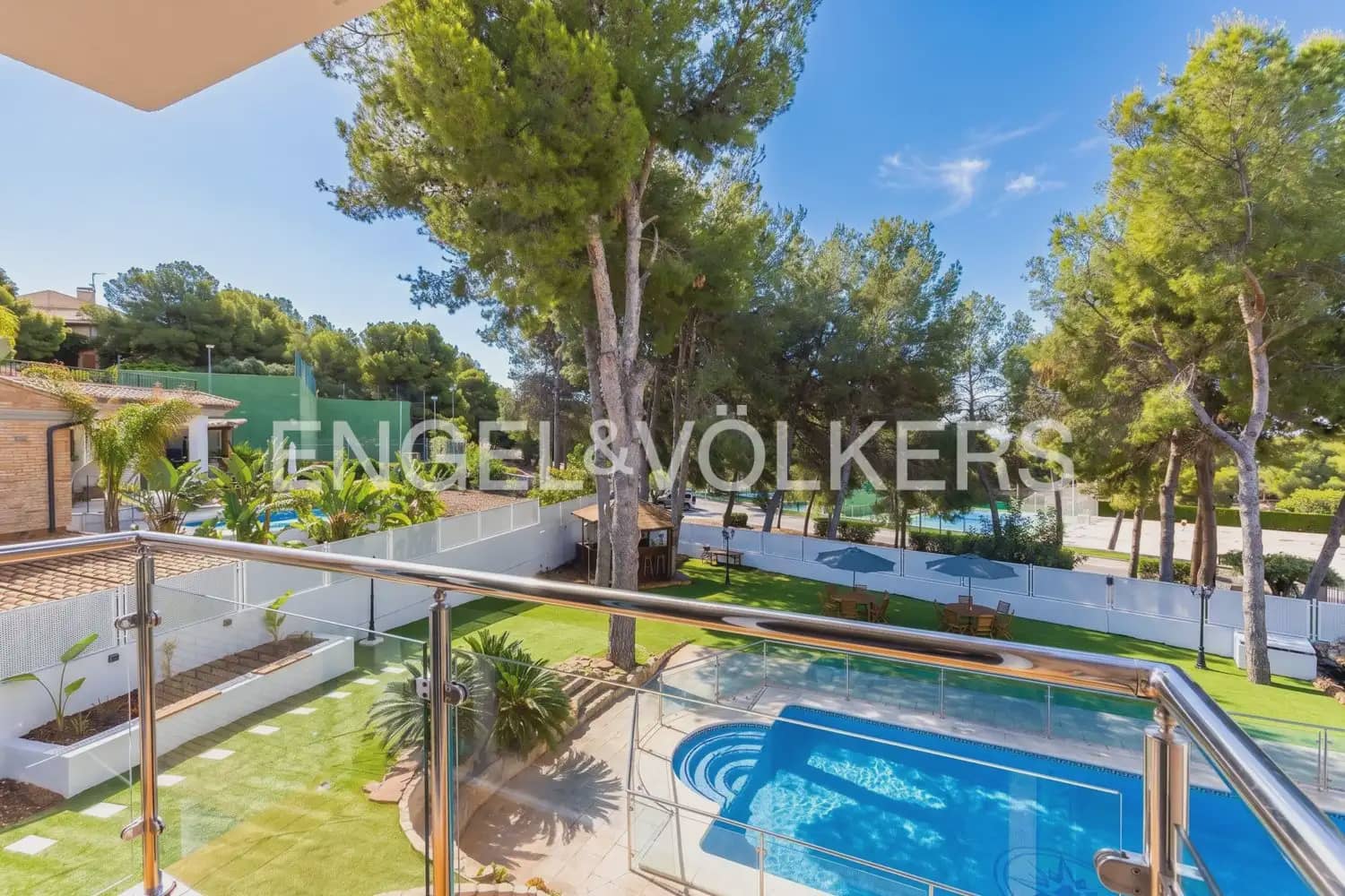 Chalet de 6 habitaciones en Puçol en venta con piscina garaje - 1.390.000 € (Ref: 9898133)