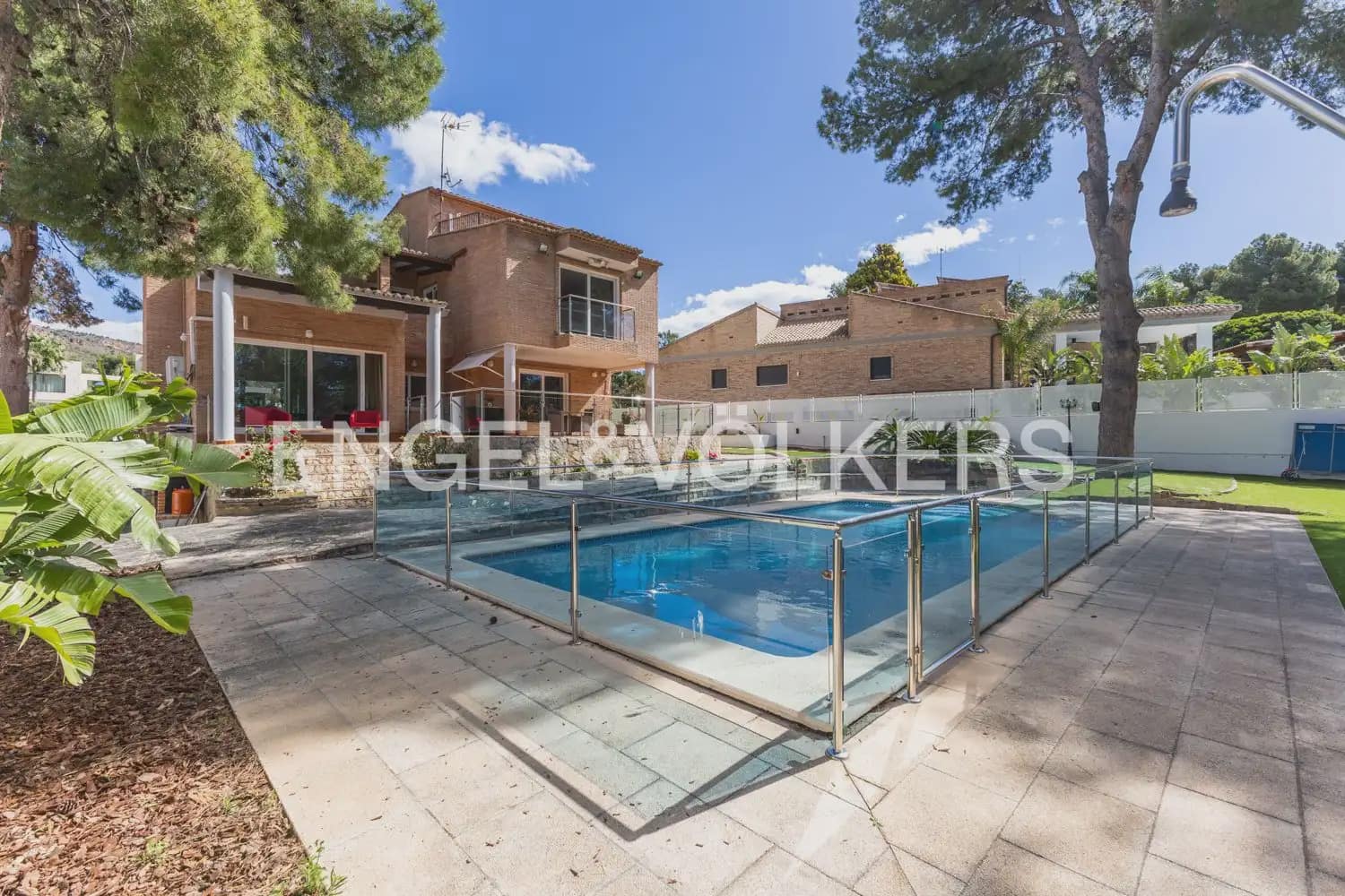 Chalet de 6 habitaciones en Puçol en venta con piscina garaje - 1.390.000 € (Ref: 9898133)