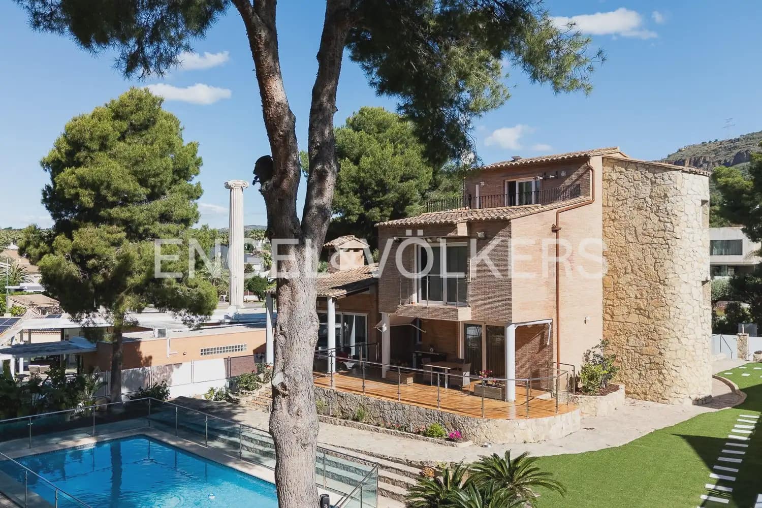 Chalet de 6 habitaciones en Puçol en venta con piscina garaje - 1.390.000 € (Ref: 9898133)
