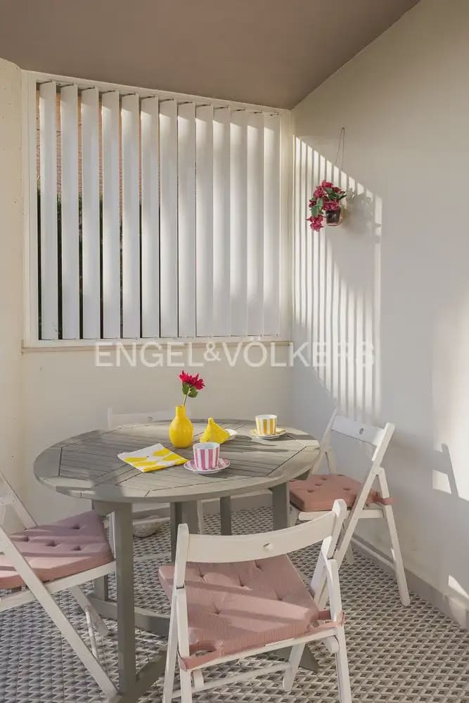 4 bedroom Villa for sale in Chiva with pool garage - € 624,000 (Ref: 9898134)