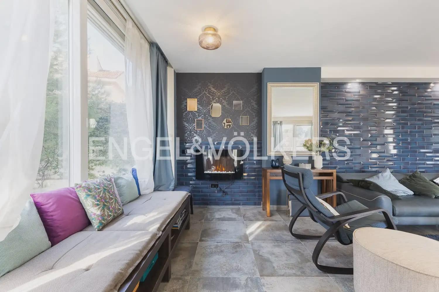 4 bedroom Villa for sale in Chiva with pool garage - € 624,000 (Ref: 9898134)