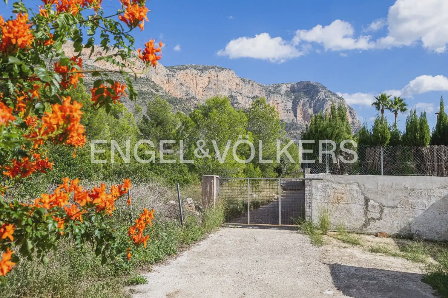 4 chambre Villa/Maison à vendre à Denia avec piscine garage - 595 000 € (Ref: 9898138)