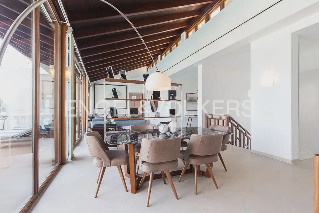 6 bedroom Villa for sale in Chiva with pool garage - € 1,850,000 (Ref: 9898139)