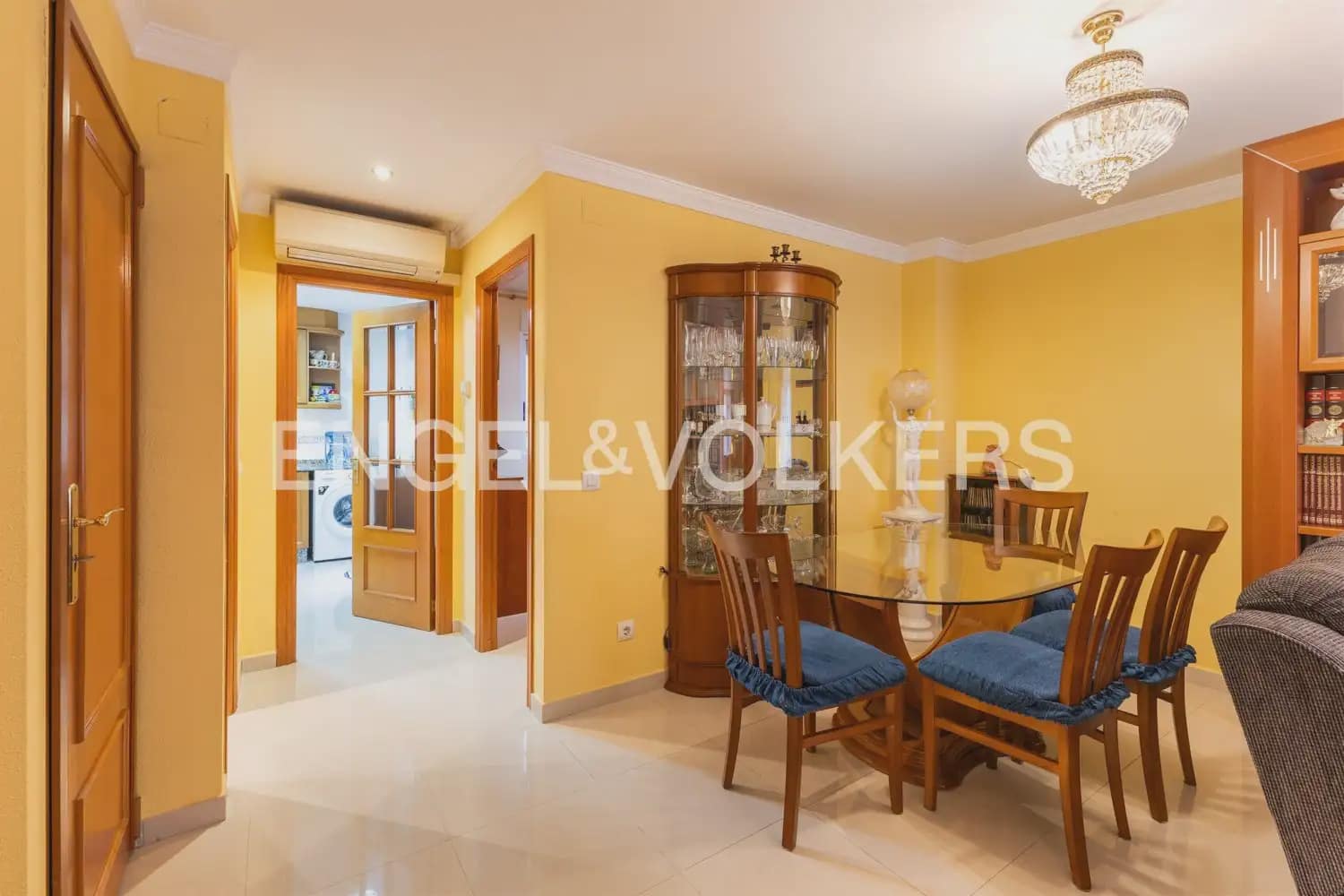 5 bedroom Townhouse for sale in La Pobla de Farnals with garage - € 379,000 (Ref: 9898140)