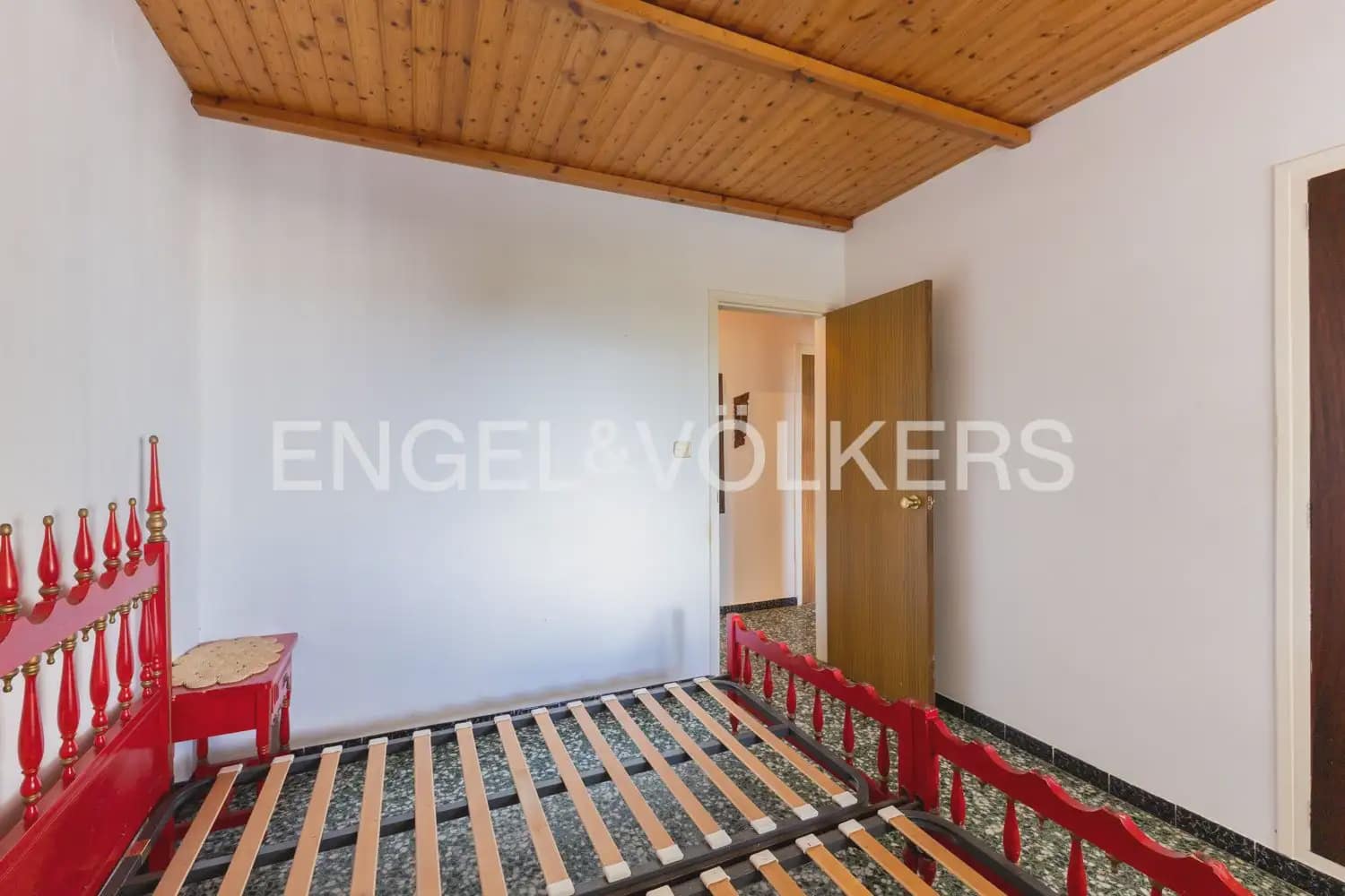6 quarto Moradia para venda em Vinaros com piscina garagem - 375 000 € (Ref: 9898141)
