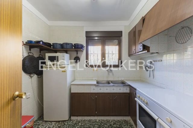 6 chambre Villa/Maison à vendre à Vinaròs avec piscine garage - 375 000 € (Ref: 9898141)