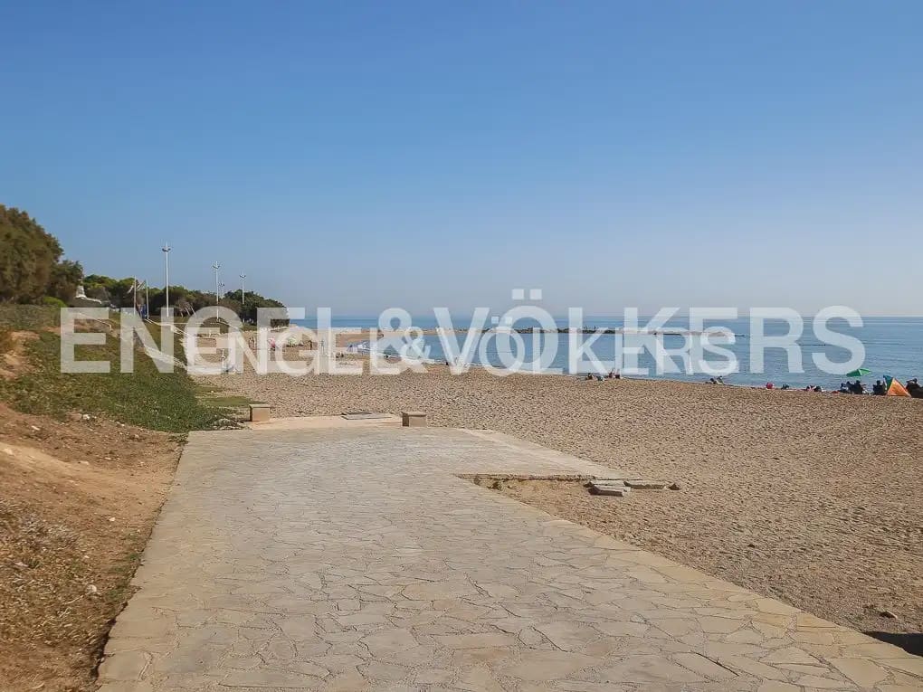 6 quarto Moradia para venda em Vinaros com piscina garagem - 375 000 € (Ref: 9898141)