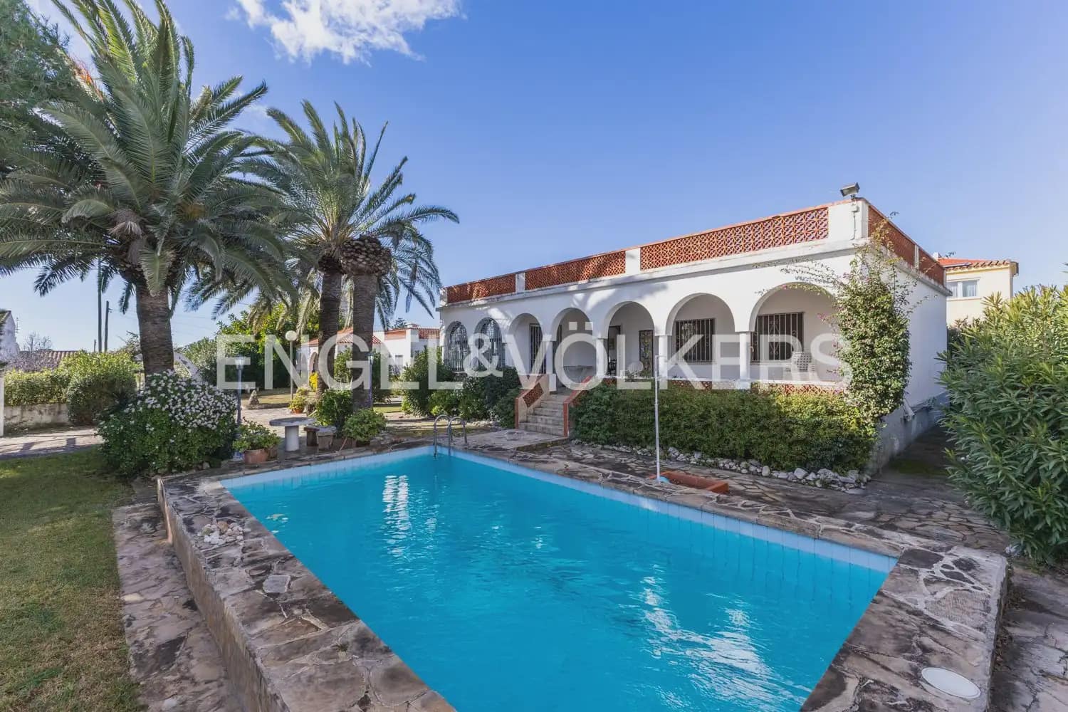 6 quarto Moradia para venda em Vinaros com piscina garagem - 375 000 € (Ref: 9898141)